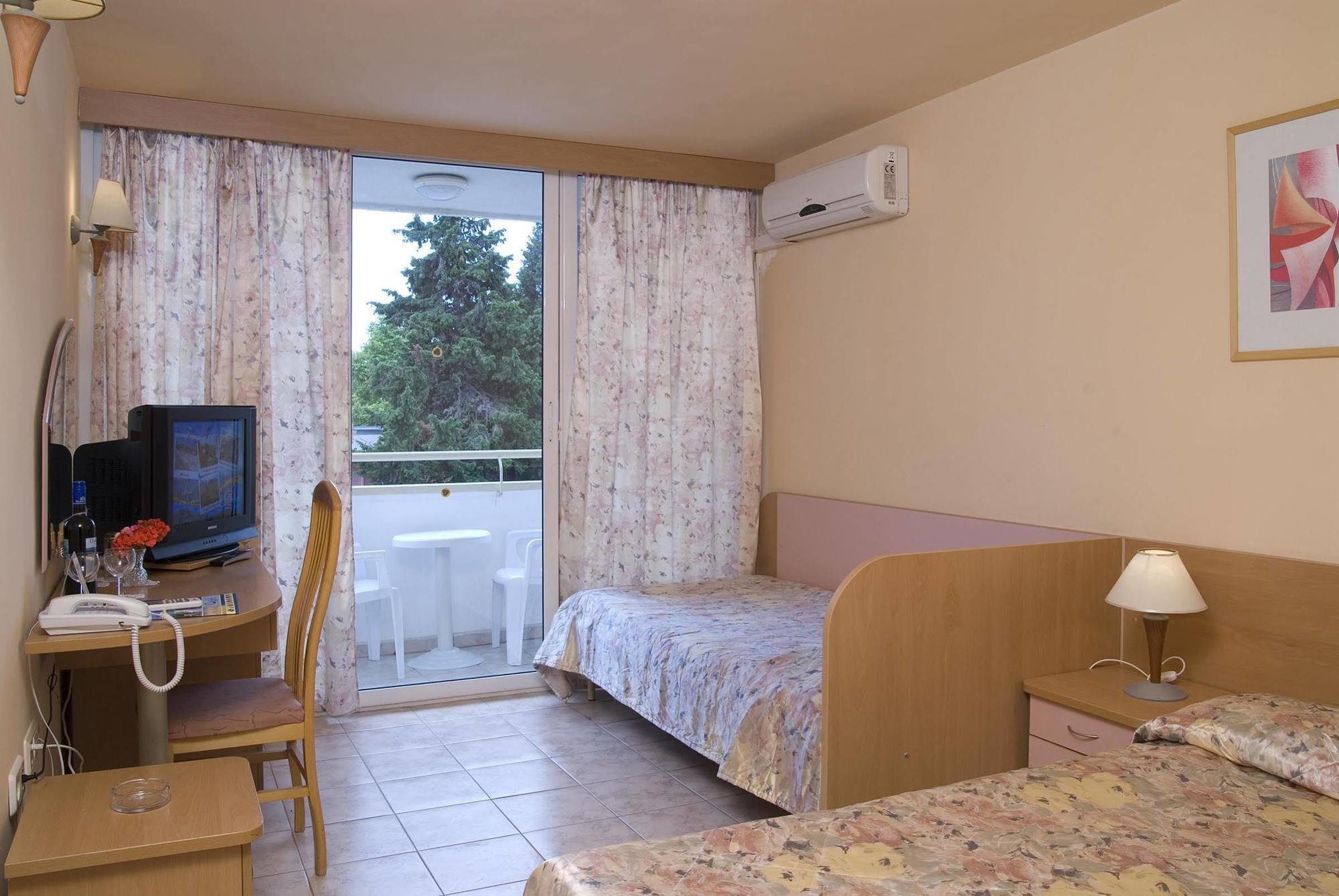 Hotel Oasis Albena Exterior foto